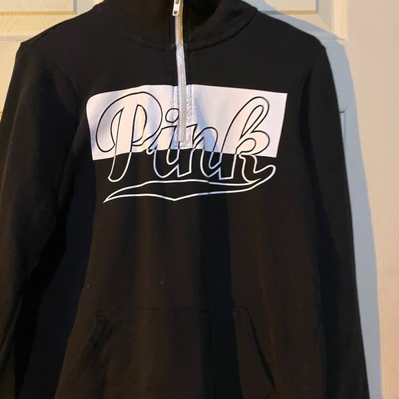 Pink vs half zip sweater - Picture 7 of 9